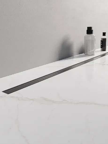 Visio Slim Gunmetal linijinis dušo latakas su bronzos spalvos šlifuotomis grotelėmis
