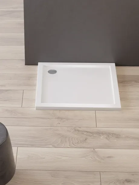 New Cantare acrylic shower tray, square, in white. Height 4,5cm