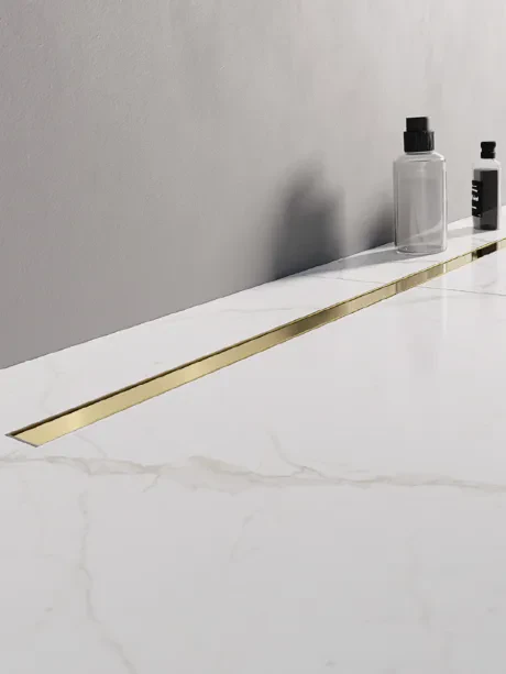 Visio Slim Gold Shine linijinis dušo latakas su aukso spalvos poliruotomis grotelėmis